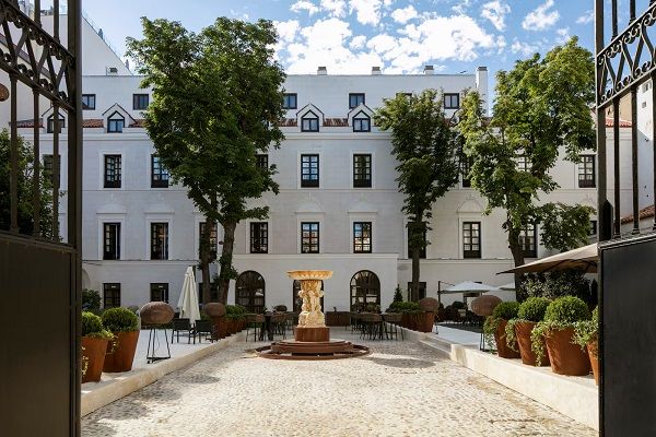Imagen de fachada del Gran Meliá Palacio de los Duques